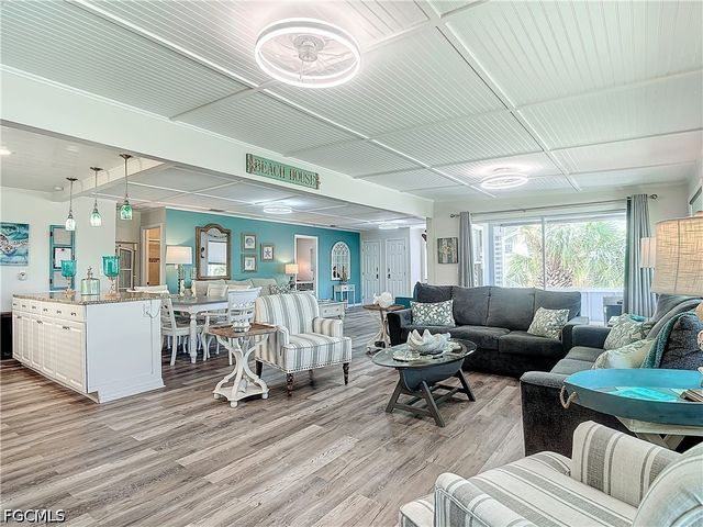 170 Pearl ST, Fort Myers Beach, FL 33931