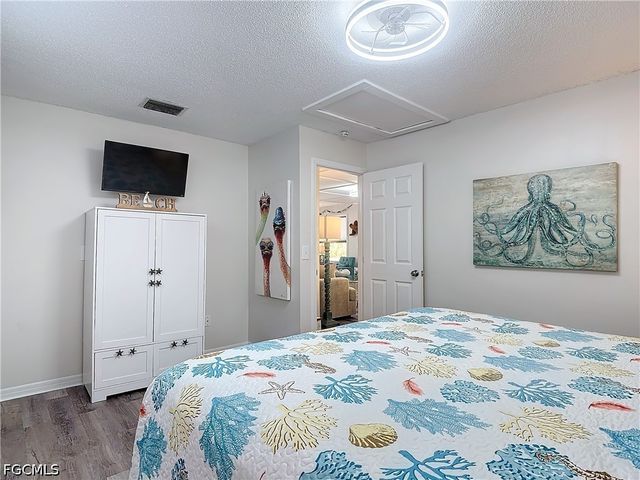 170 Pearl ST, Fort Myers Beach, FL 33931