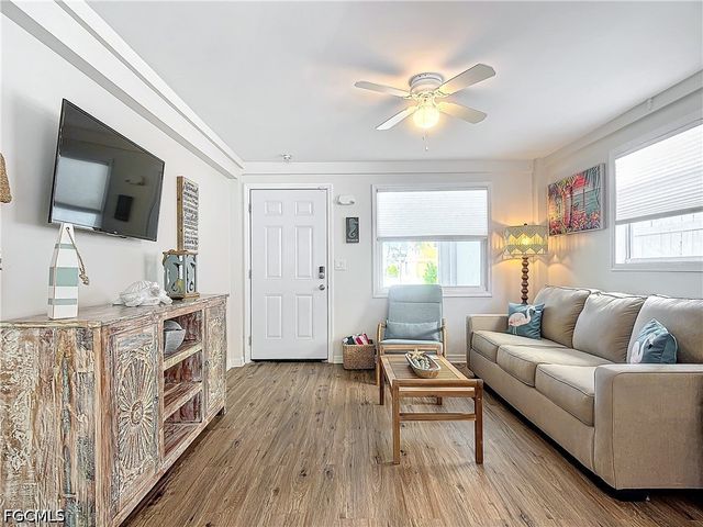 170 Pearl ST, Fort Myers Beach, FL 33931