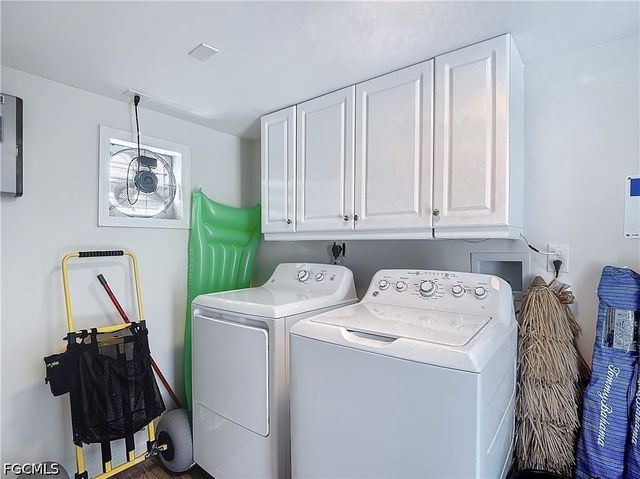 170 Pearl ST, Fort Myers Beach, FL 33931
