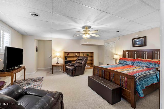 717 Clydesdale Ave, Seymour, TN 37865