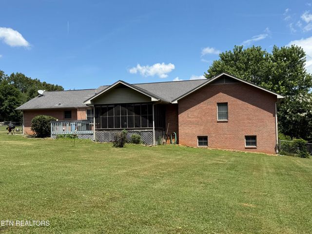 717 Clydesdale Ave, Seymour, TN 37865