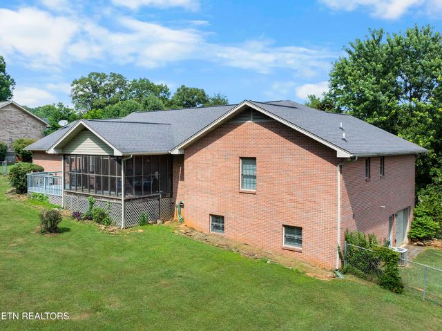 717 Clydesdale Ave, Seymour, TN 37865