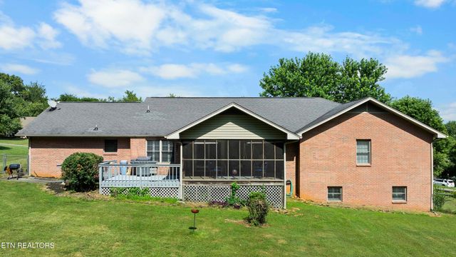 717 Clydesdale Ave, Seymour, TN 37865