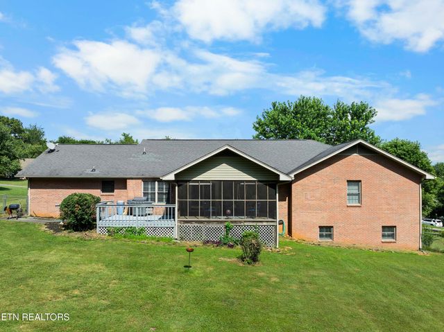 717 Clydesdale Ave, Seymour, TN 37865