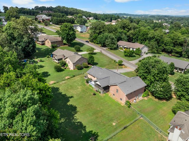 717 Clydesdale Ave, Seymour, TN 37865