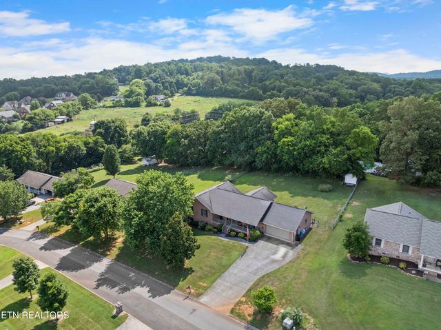 717 Clydesdale Ave, Seymour, TN 37865