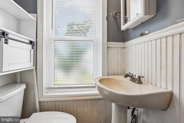 53 FAIRVIEW RD, Clifton Heights, PA 19018