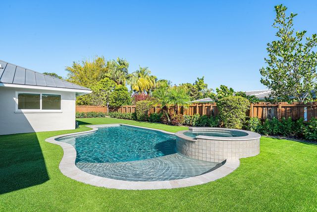 1061 NW 3rd Street, Boca Raton, FL 33486