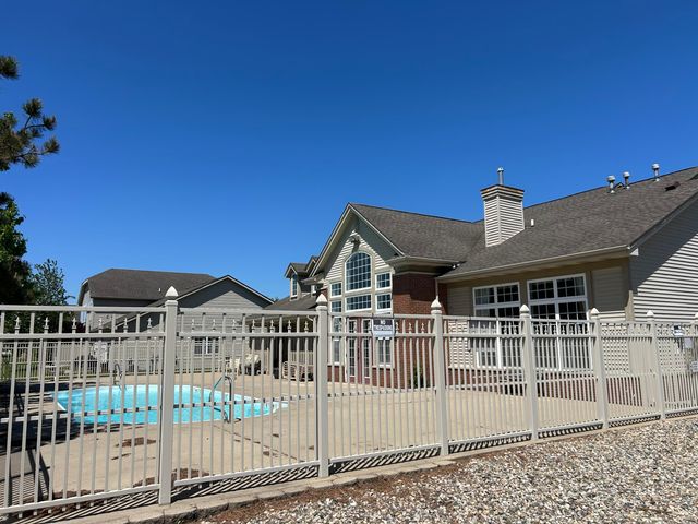 1261 Bluebell Trail, Schererville, IN 46375