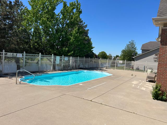 1261 Bluebell Trail, Schererville, IN 46375
