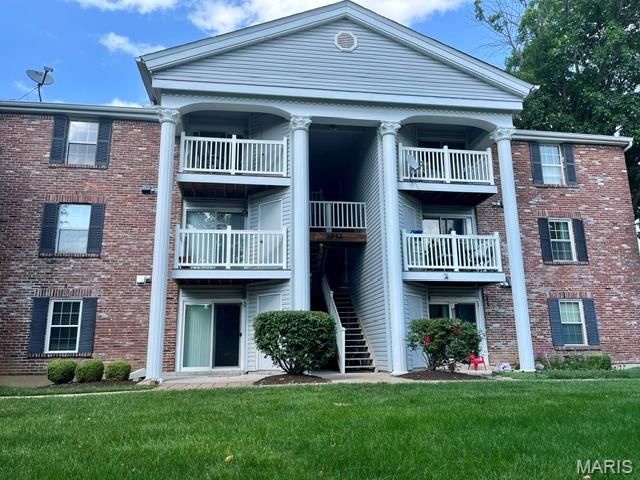 1942 Marine Terrace Drive F, St Louis, MO 63146