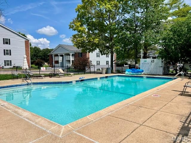 1942 Marine Terrace Drive F, St Louis, MO 63146
