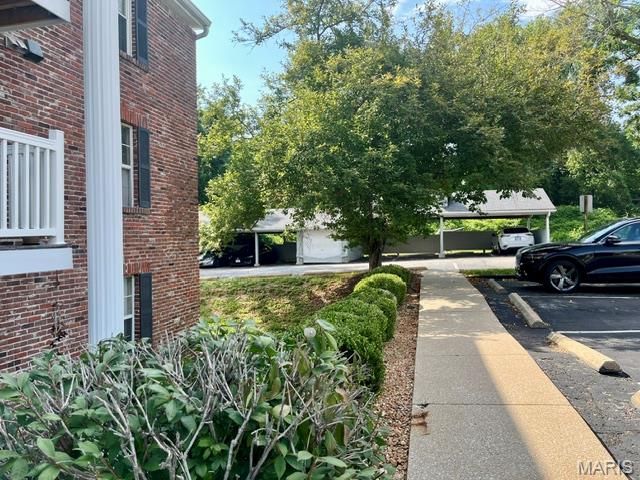 1942 Marine Terrace Drive F, St Louis, MO 63146