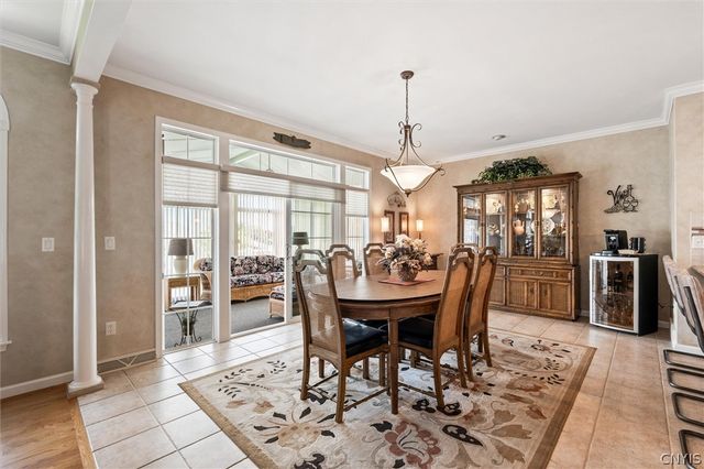 132 Lorian Drive, Salina, NY 13212