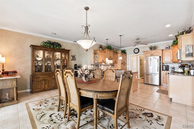 132 Lorian Drive, Salina, NY 13212