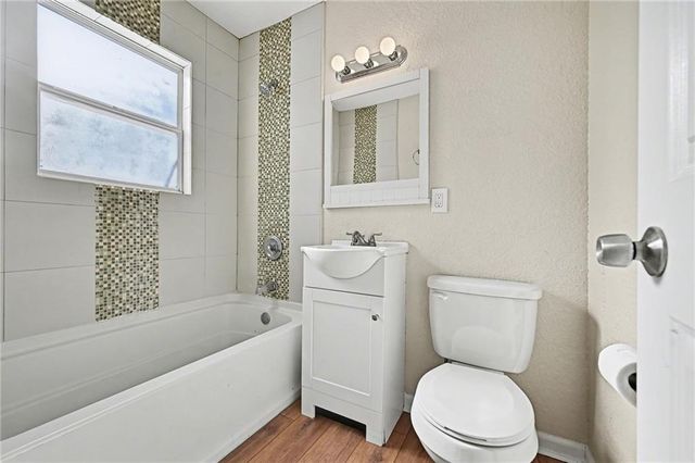 1137 OAKLAND Avenue, Kansas City, KS 66102