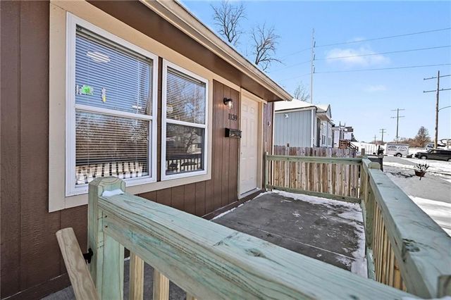 1137 OAKLAND Avenue, Kansas City, KS 66102
