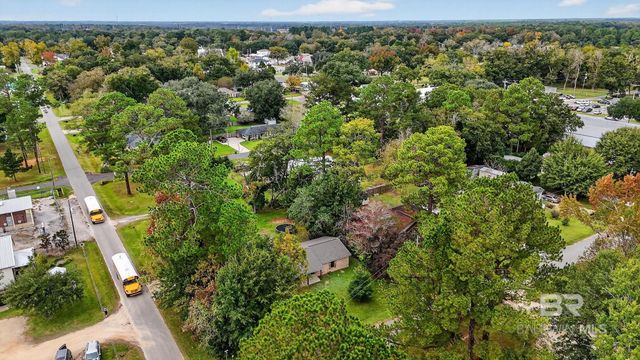 21895 2nd Street, Silverhill, AL 36576