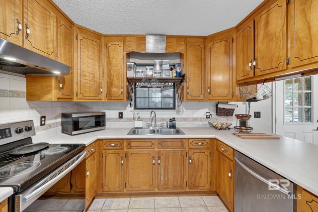 21895 2nd Street, Silverhill, AL 36576