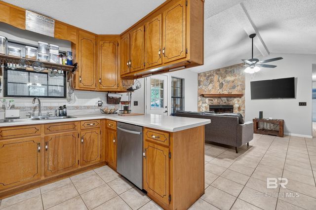 21895 2nd Street, Silverhill, AL 36576