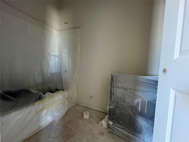 201 Woodrow LN, Liberty Hill, TX 78642