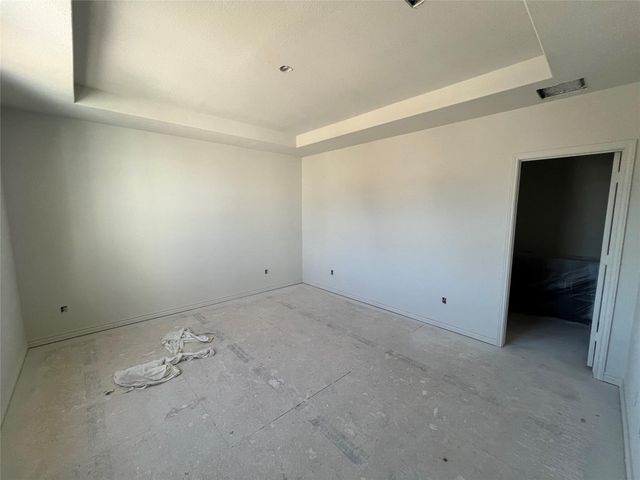 201 Woodrow LN, Liberty Hill, TX 78642