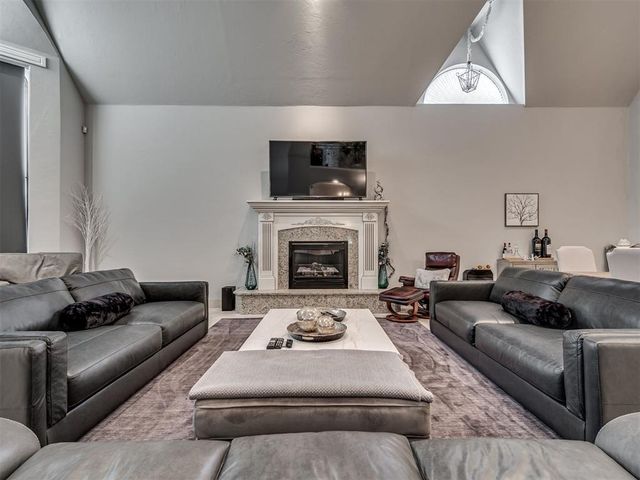 715 NW 45th Street, Oklahoma City, OK 73118