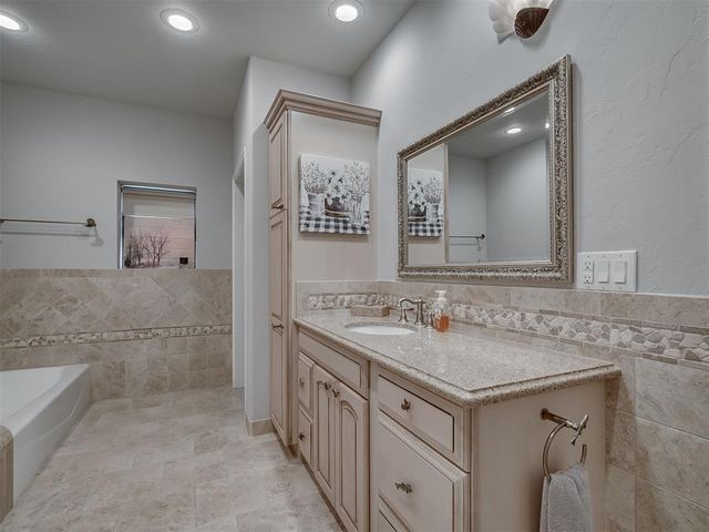 715 NW 45th Street, Oklahoma City, OK 73118