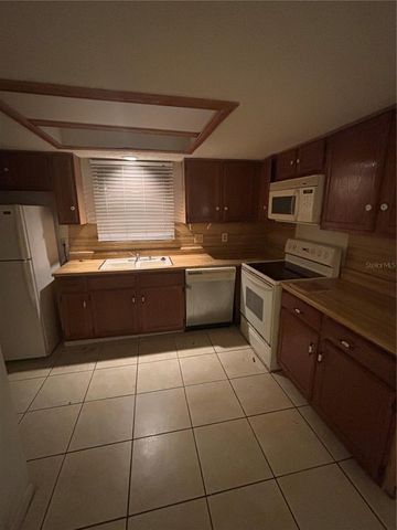 3401 SUNRISE VILLAS COURT S, Tampa, FL 33614