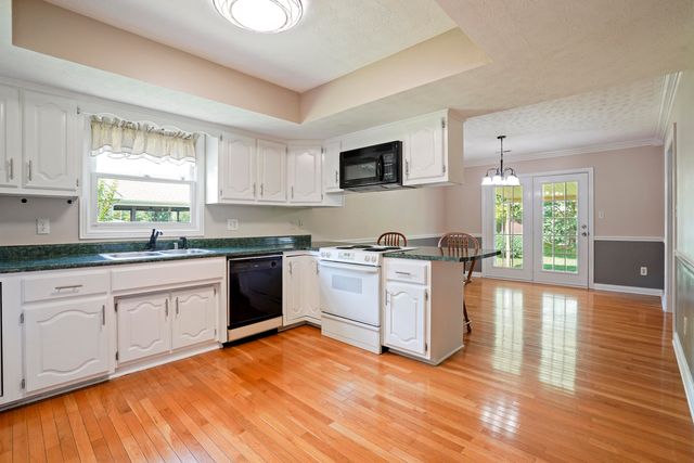 150 Meadow Point Drive, Somerset, KY 42503