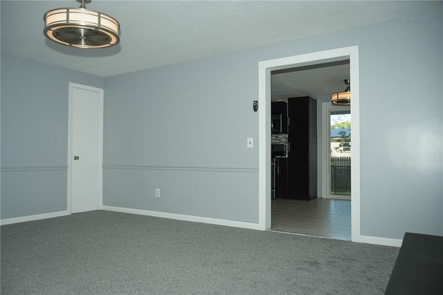 23 Perkins Street, Warwick, RI 02886