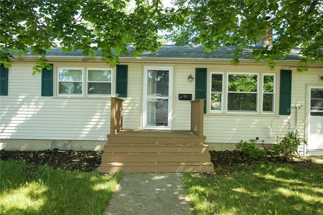 23 Perkins Street, Warwick, RI 02886