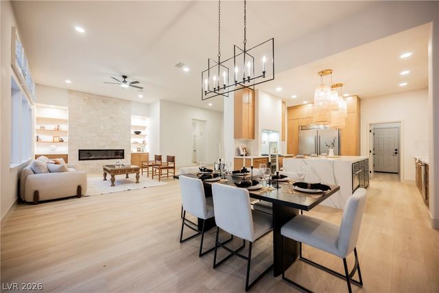 925 Granger Farm Way, Las Vegas, NV 89145