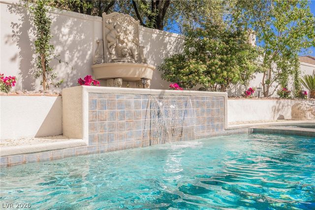 925 Granger Farm Way, Las Vegas, NV 89145