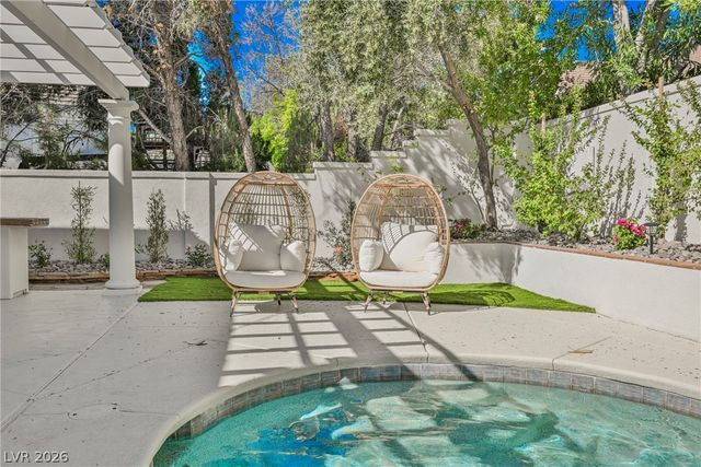 925 Granger Farm Way, Las Vegas, NV 89145