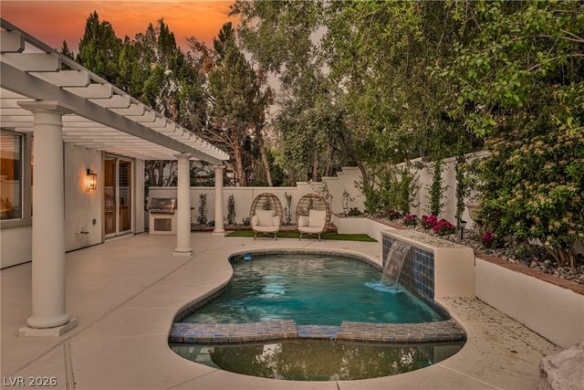 925 Granger Farm Way, Las Vegas, NV 89145