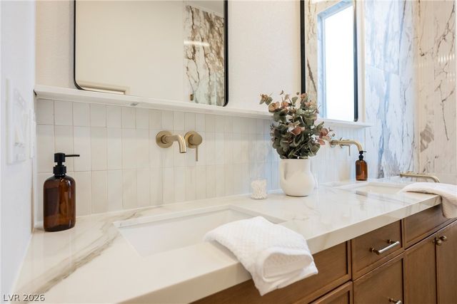 925 Granger Farm Way, Las Vegas, NV 89145