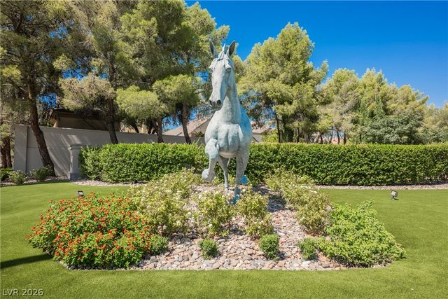 925 Granger Farm Way, Las Vegas, NV 89145