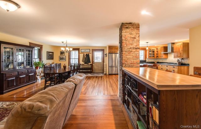 949 Freedom Road, Pleasant Valley, NY 12569