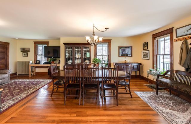 949 Freedom Road, Pleasant Valley, NY 12569