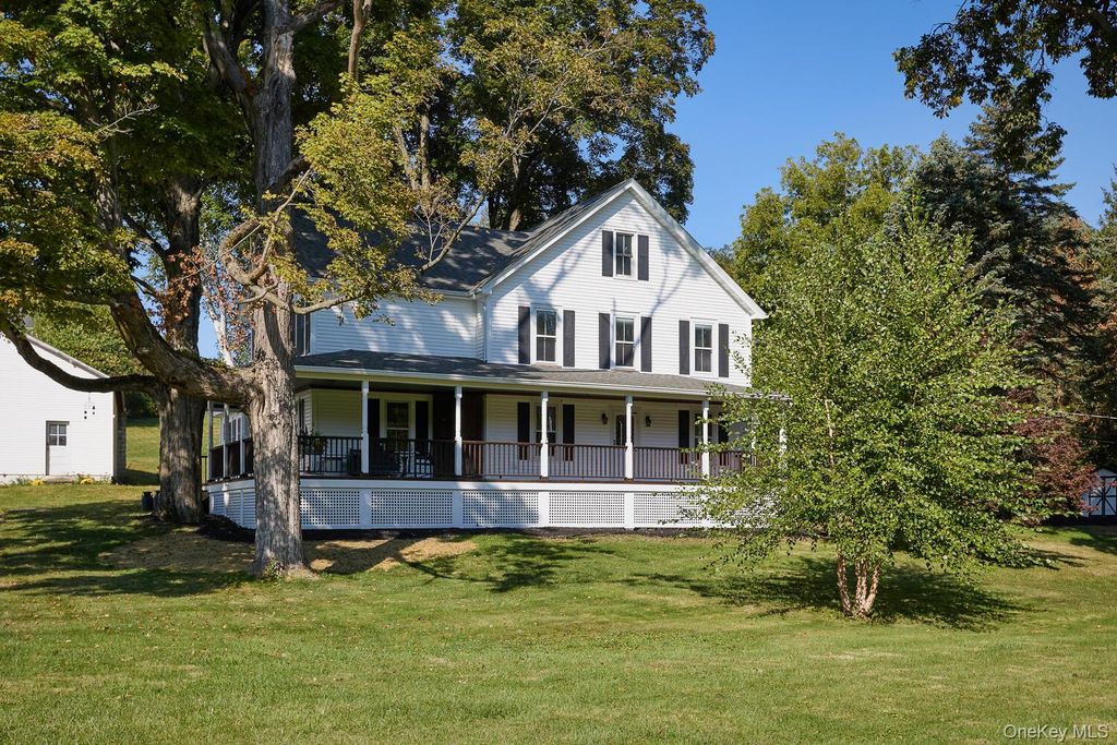 949 Freedom Road, Pleasant Valley, NY 12569