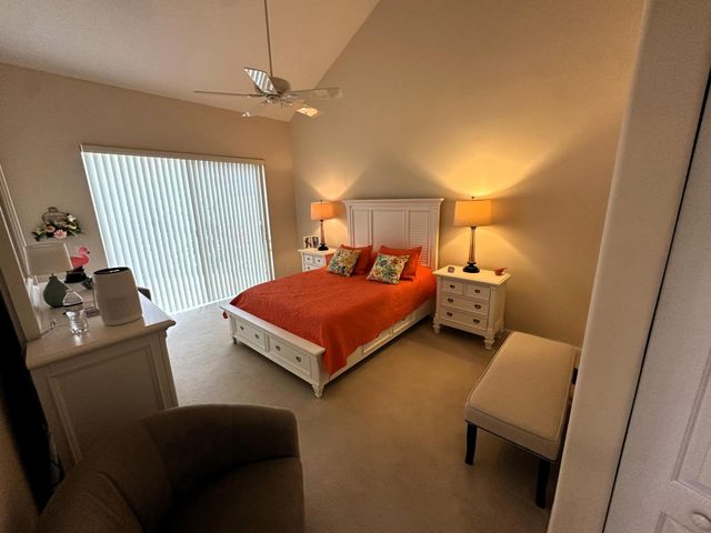 77 Spyglass Way N, Palm Beach Gardens, FL 33418