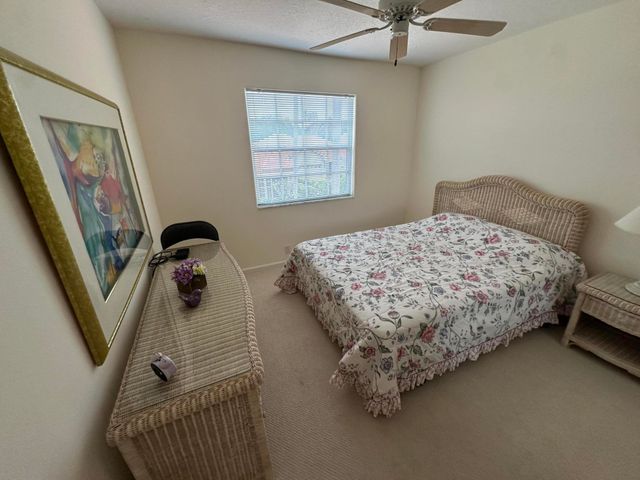 77 Spyglass Way N, Palm Beach Gardens, FL 33418