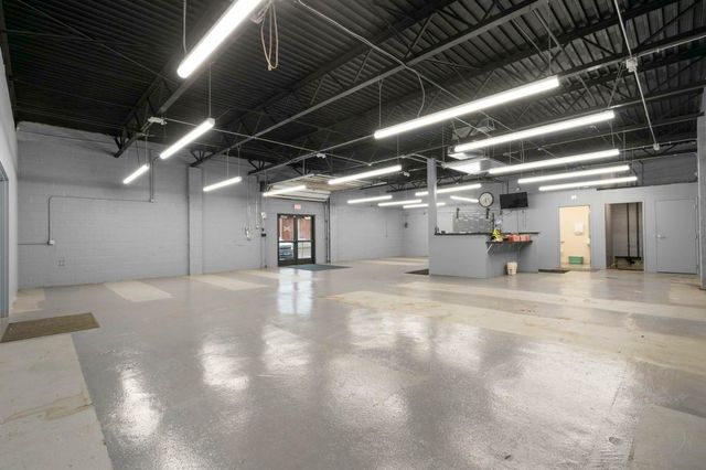 1191 Main Street, East Hartford, CT 06108