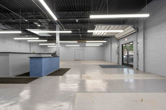 1191 Main Street, East Hartford, CT 06108