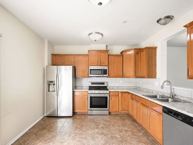 10228 Camden Lane E, Bridgeview, IL 60455