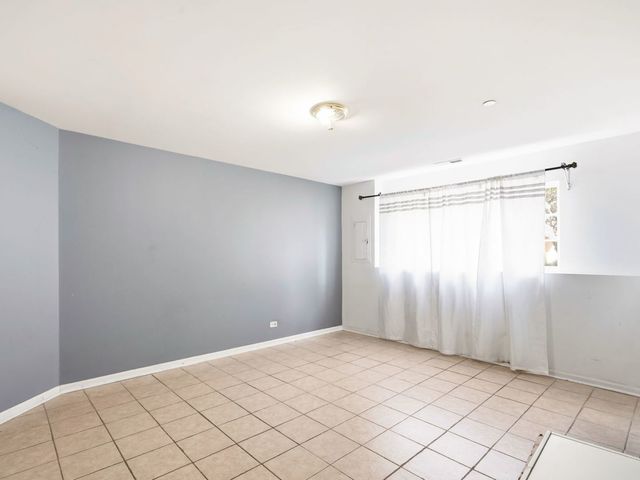 10228 Camden Lane E, Bridgeview, IL 60455