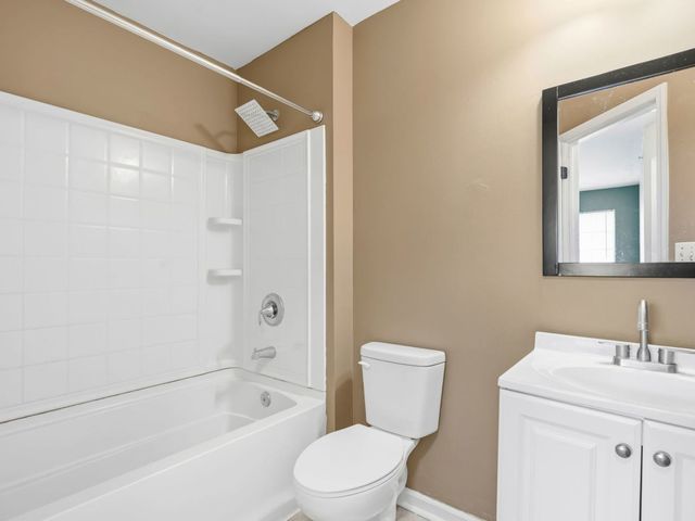 10228 Camden Lane E, Bridgeview, IL 60455
