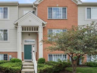 10228 Camden Lane E, Bridgeview, IL 60455